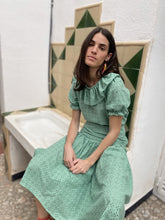 Cargar imagen en el visor de la galería, FALDA MARTINEZ VERDE TROQUELADO