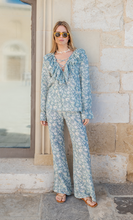 Cargar imagen en el visor de la galería, PANTALÓN BARAKAH FLORES AZULES