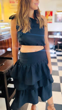 Load image into Gallery viewer, BLACK LINEN PANAMA TOP