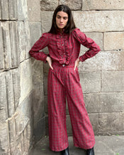 Cargar imagen en el visor de la galería, PANTALÓN INVERNESS TARTÁN ROJO
